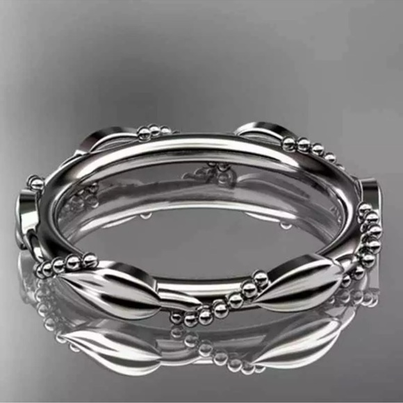 925 Silver RingUnique Anniversary Party Girls Ring - Picture 2 of 6